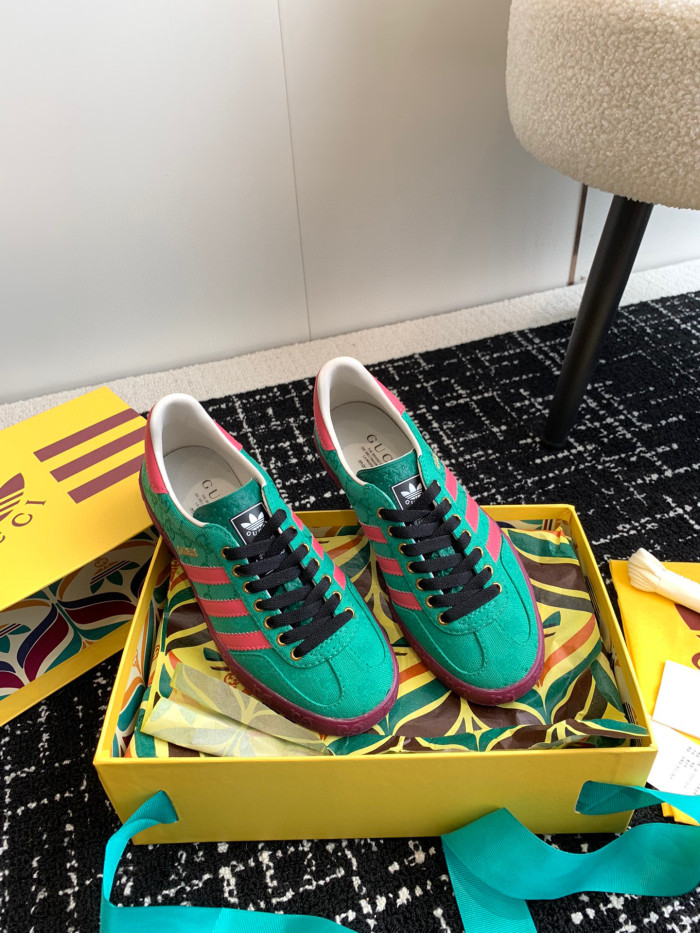 GUCCI Men's and Women's Retro Flat Sneakers Shoes #nigo54691