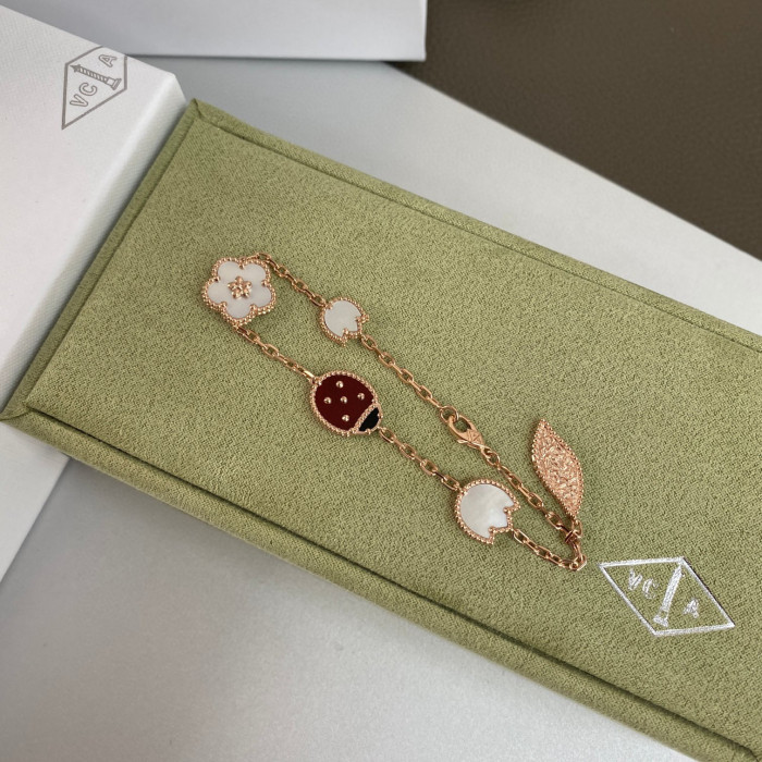 Van Cleef  Arpels NIGO Flower Shaped Necklace Bracelet #nigo21475