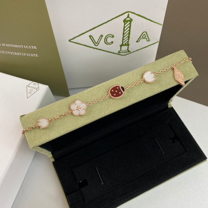 Van Cleef  Arpels NIGO Flower Shaped Necklace Bracelet #nigo21475