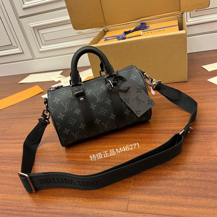 Louis Vuitton Leather Printed Carrying Shoulder Strap Bag #nigo21498
