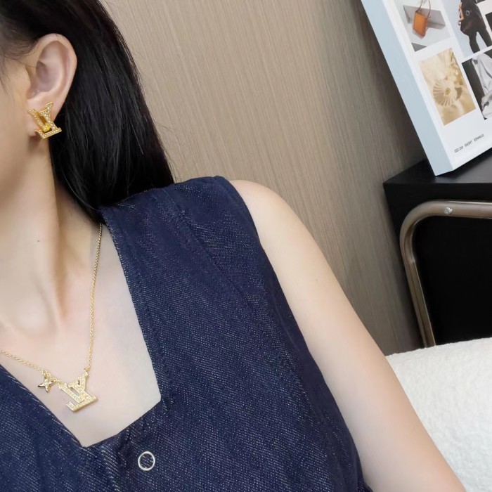 Louis Vuitton NIGO Bright Diamond Exquisite Earrings #nigo21543