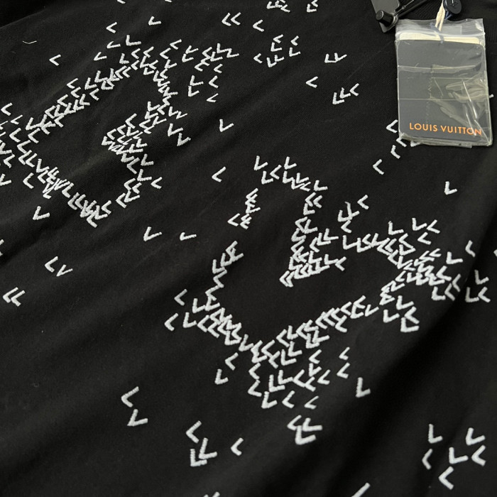 Louis Vuitton NIGO Black Embroidered Loose Fitting Short Sleeved T-shirt #nigo21553