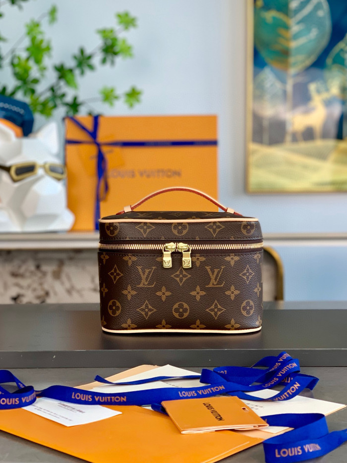 Louis Vuitton Makeup Bag Dressing Bags #nigo29159