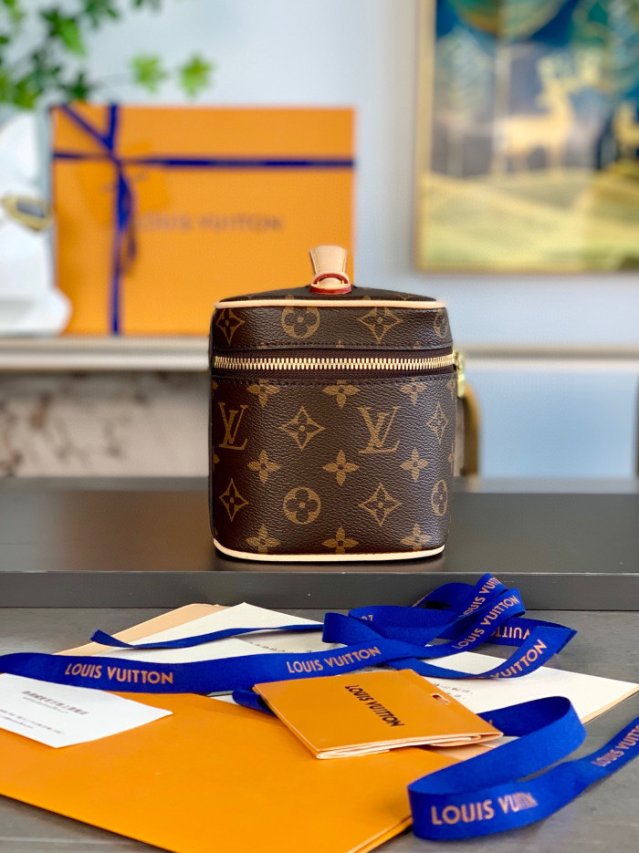 Louis Vuitton Makeup Bag Dressing Bags #nigo29159