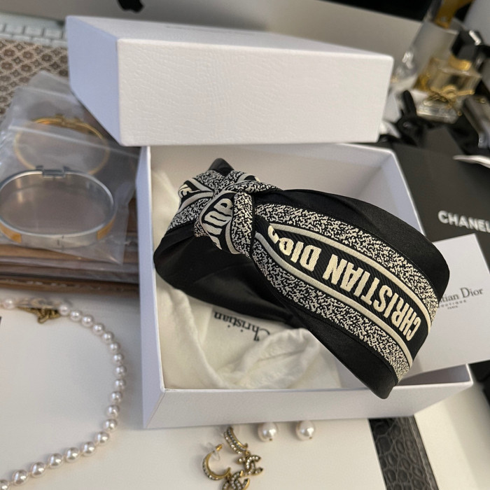 Dior NIGO Canvas Printed Hair Hoop #nigo21592