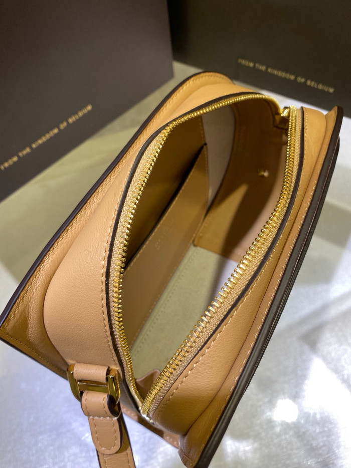 Delvaux Brand New Leather Shoulder Bag Half Round Bags #nigo29164