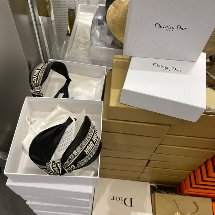 Dior NIGO Canvas Printed Hair Hoop #nigo21592
