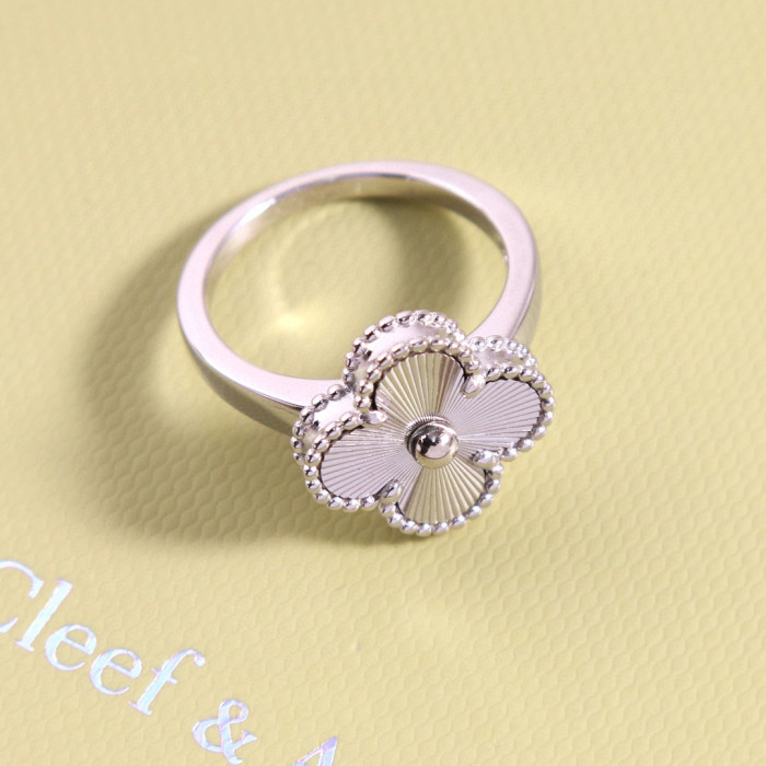 Van Cleef  Arpels NIGO Flower Shaped Decorative Ting #nigo21566