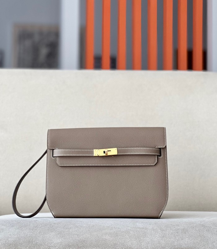 Hermes Square Leather Classic Wallet Clutch Underarm Bag bags #nigo53457