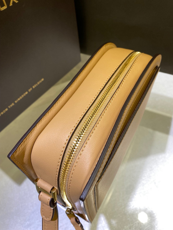 Delvaux Brand New Leather Shoulder Bag Half Round Bags #nigo29164