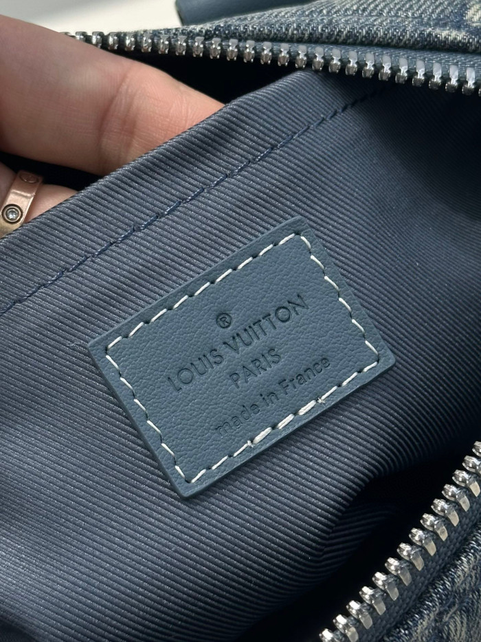 Louis Vuitton NIGO Blue Leather Carrying Crossbody Bag #nigo57923