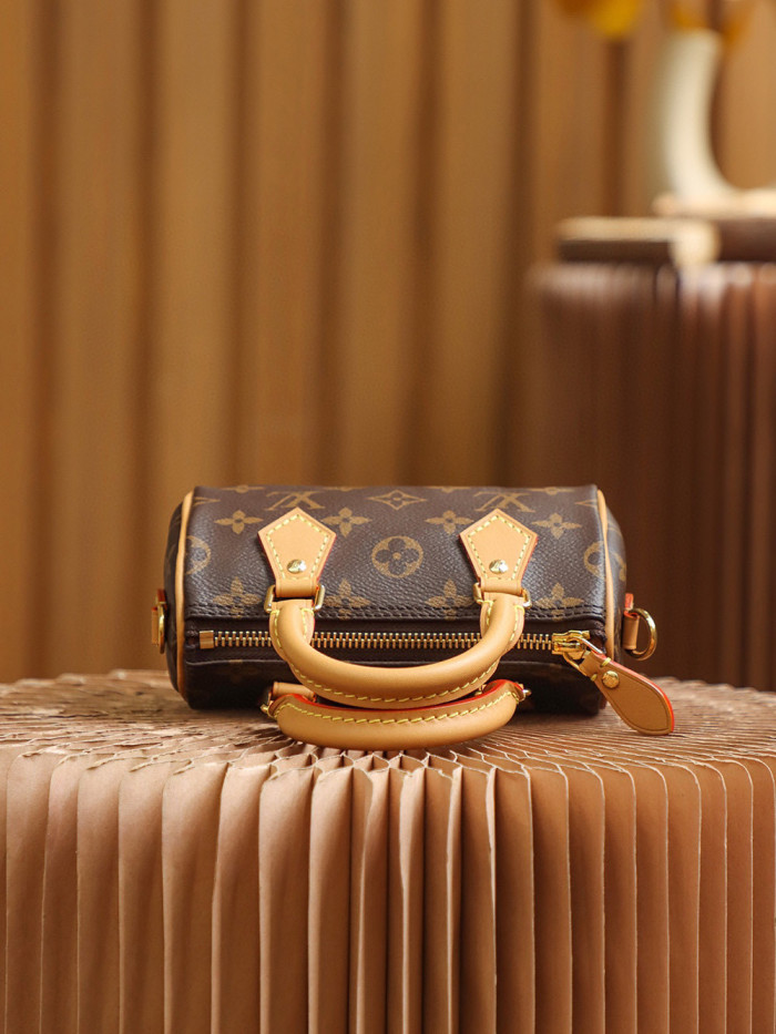 Louis Vuitton NIGO Leather Face Coffee Color Full Pint Portable Shoulder Bag #nigo57781