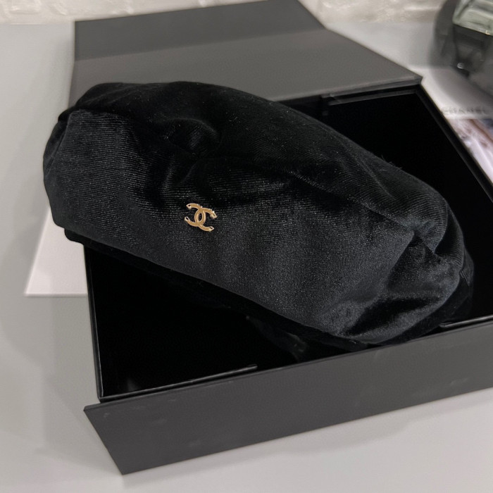 Chanel NIGO Velvet Black Beret #nigo21642