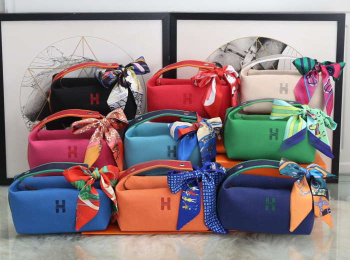 Hermes Leather webbing splicing handbag Makeup bag Handheld  #nigo29177