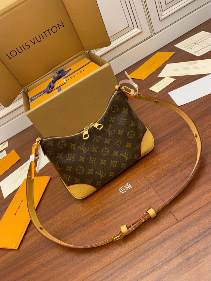Louis Vuitton Chain Single-Shoulder Cross-Body Crescent Bags Shoulder Bag #nigo51961