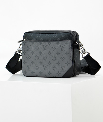 Louis Vuitton Leather Casual Crossbody Bag #nigo21652
