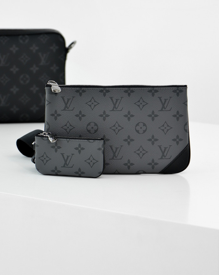 Louis Vuitton Leather Casual Crossbody Bag #nigo21652