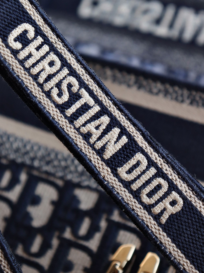 Dior Canvas Shoulder Strap Printed Bag #nigo21657
