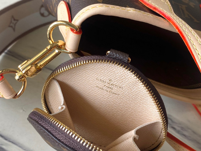 Louis Vuitton Leather Tote Shoulder Bag Bags #nigo96197