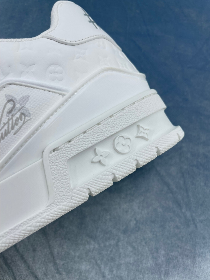 Louis Vuitton White Sports Casual Shoes And Board Shoes #nigo21671