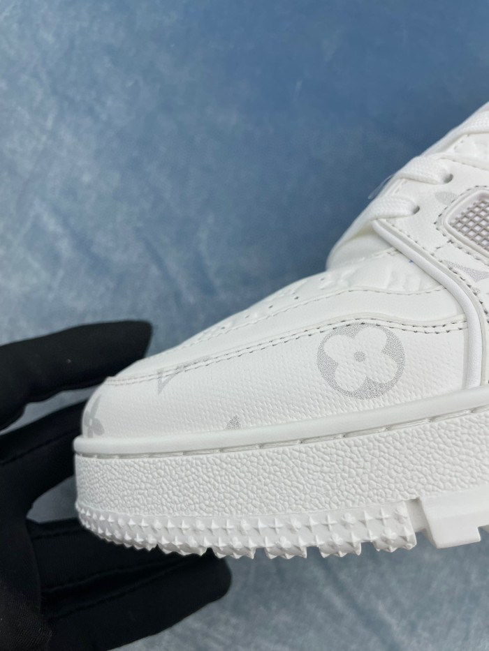 Louis Vuitton White Sports Casual Shoes And Board Shoes #nigo21671
