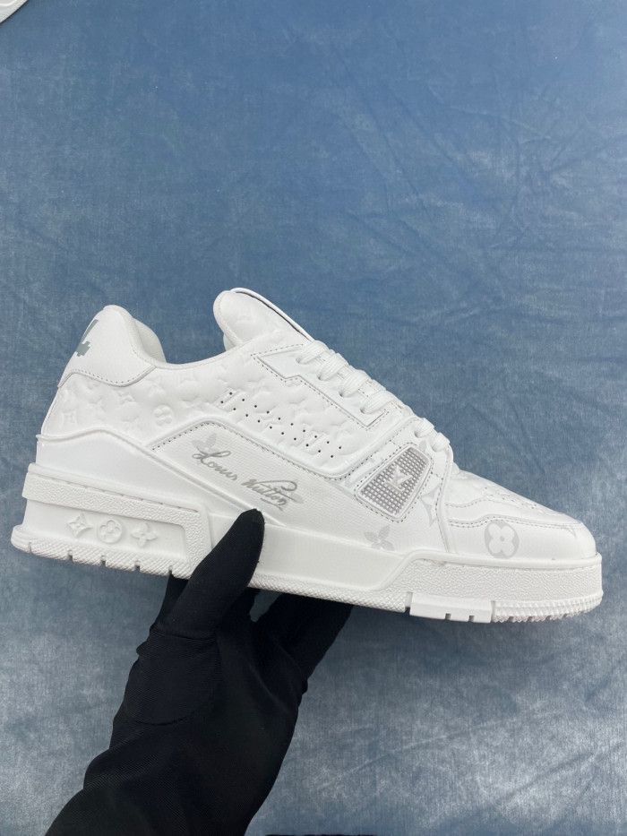 Louis Vuitton White Sports Casual Shoes And Board Shoes #nigo21671
