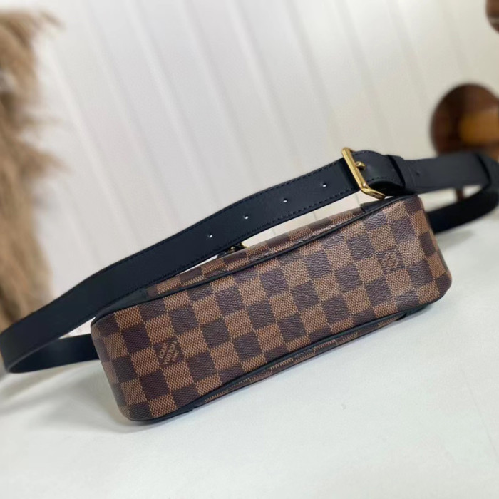Louis Vuitton Large Capacity Leather One Shoulder Messenger Bag #nigo56258