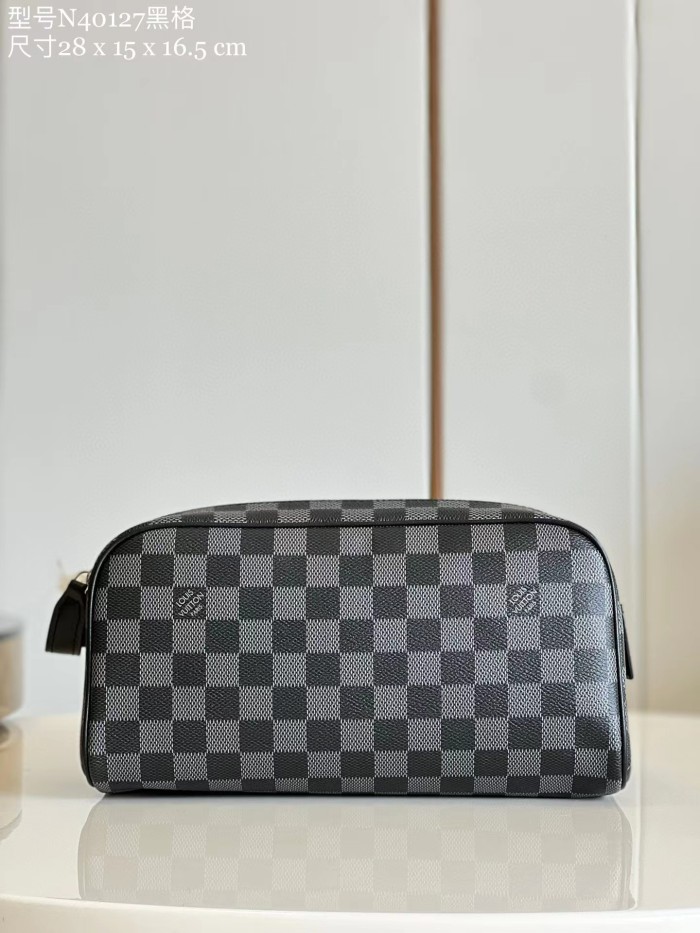 Louis Vuitton Chessboard Square Cosmetic Bag Bags #nigo56234
