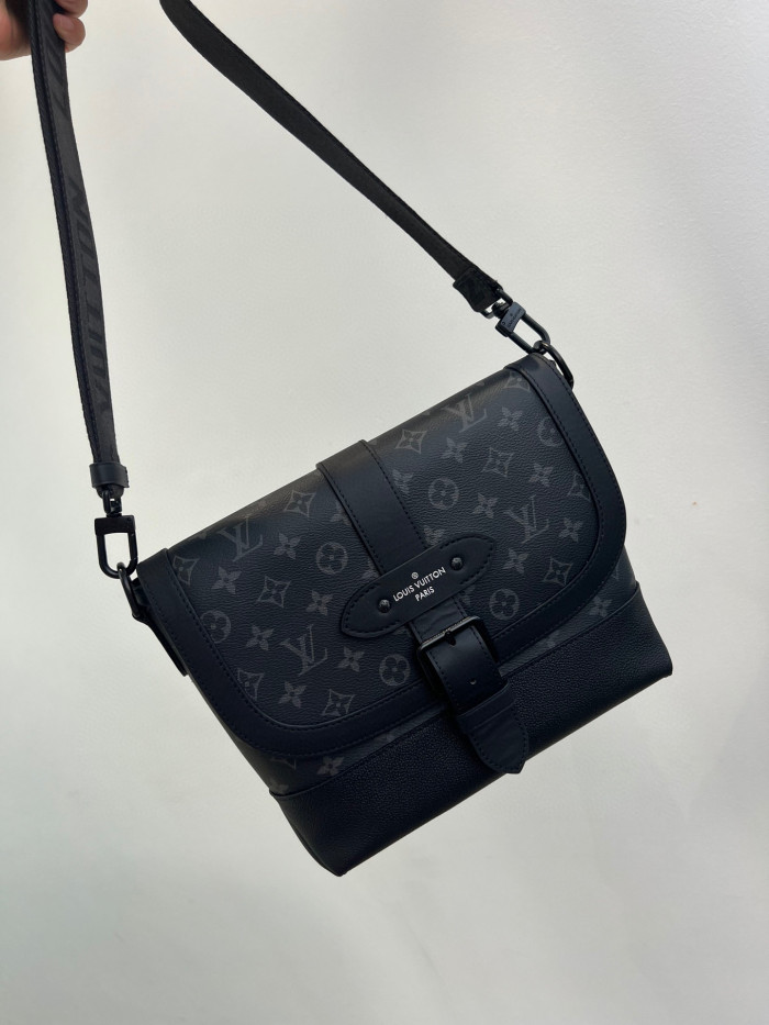 Louis Vuitton Messenger Shoulder Bag Bags #nigo7434