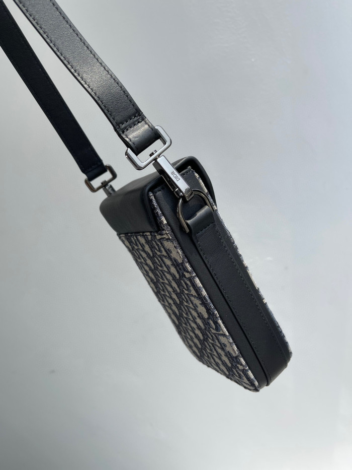 Dior Vertical Pouch Bag Bags #nigo7227