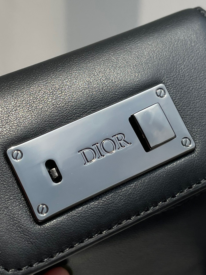 Dior Vertical Pouch Bag Bags #nigo7227
