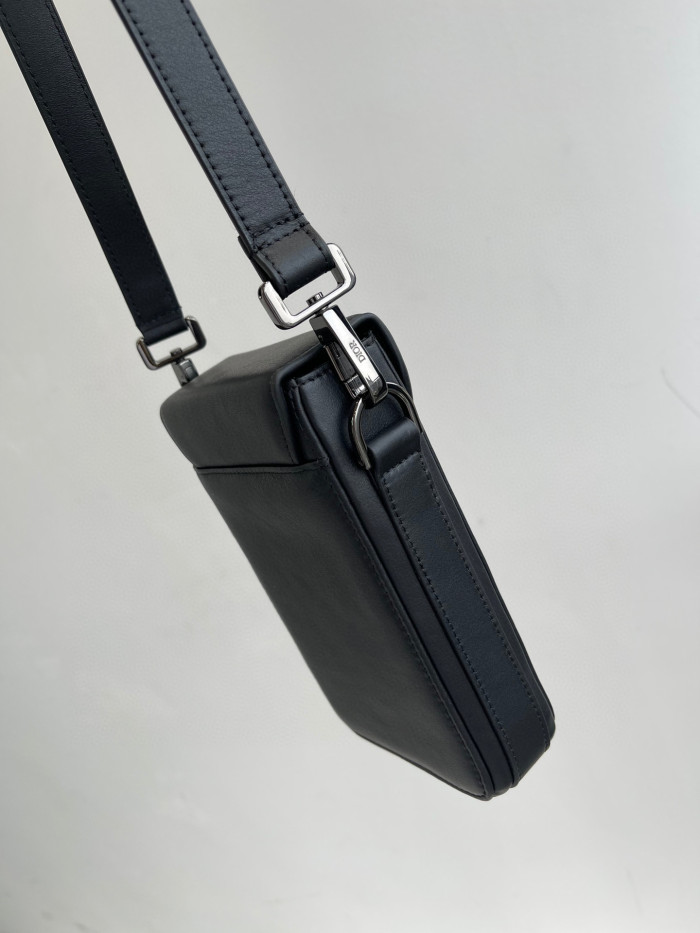 Dior Vertical Pouch Bag Bags #nigo7227