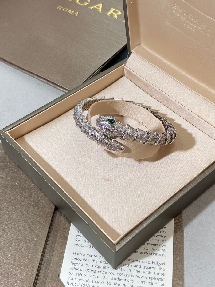 Bvlgari Serpenti Snake Bracelet With Diamonds #nigo96267