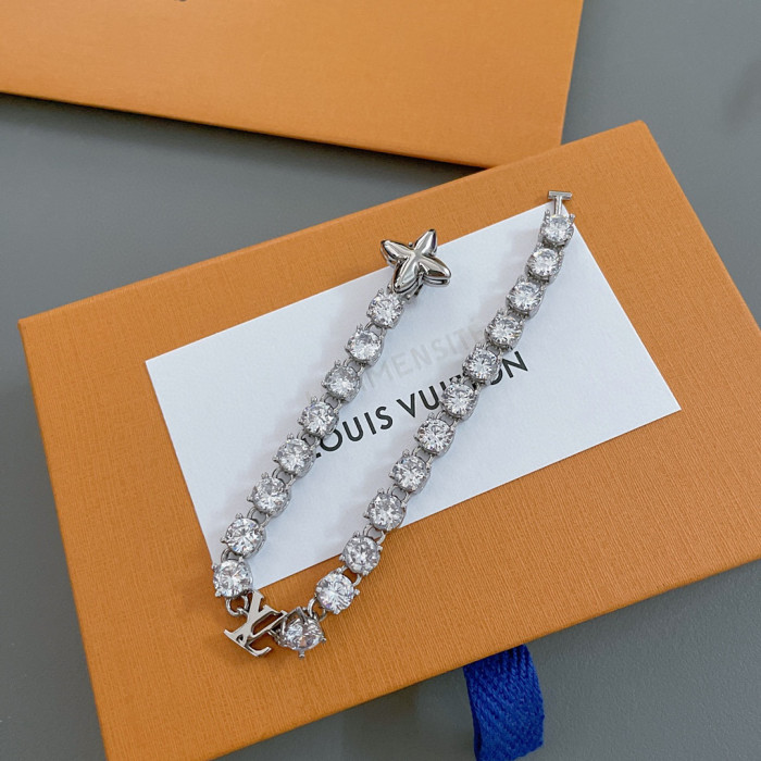 Louis Vuitton Cpystals Bracelet With Diamonds #nigo96265