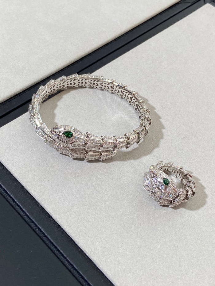 Bvlgari Serpenti Snake Bracelet With Diamonds #nigo96267