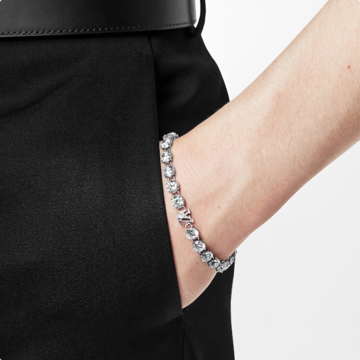 Louis Vuitton Cpystals Bracelet With Diamonds #nigo96265