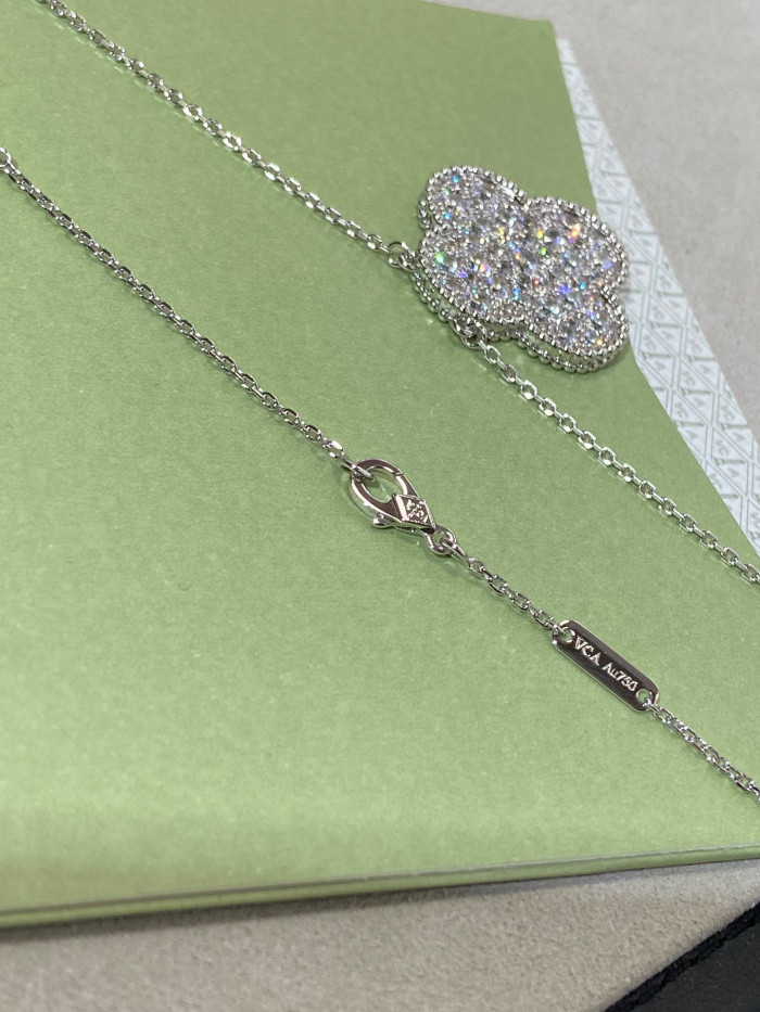 Van Cleef & Arpels Single Flower Necklace Jewelry #nigo96268