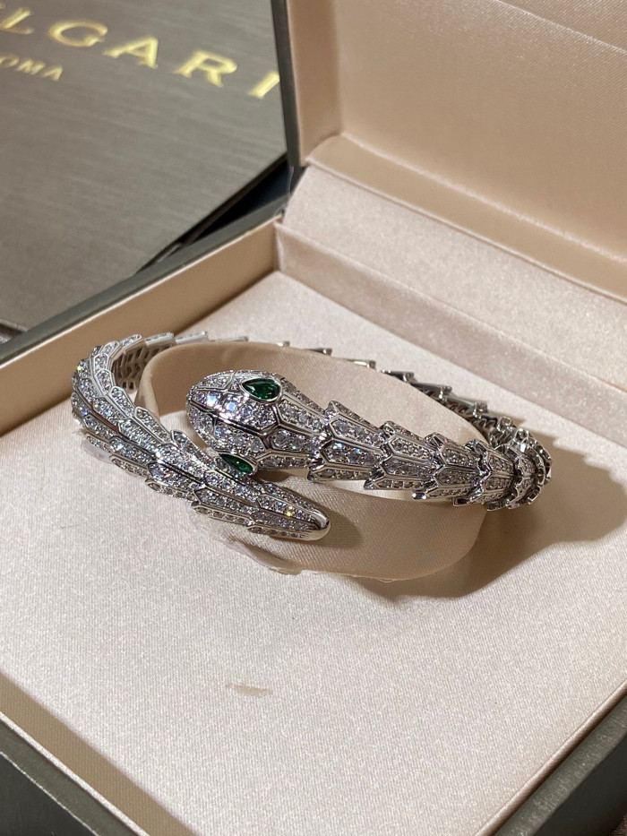 Bvlgari Serpenti Snake Bracelet With Diamonds #nigo96267