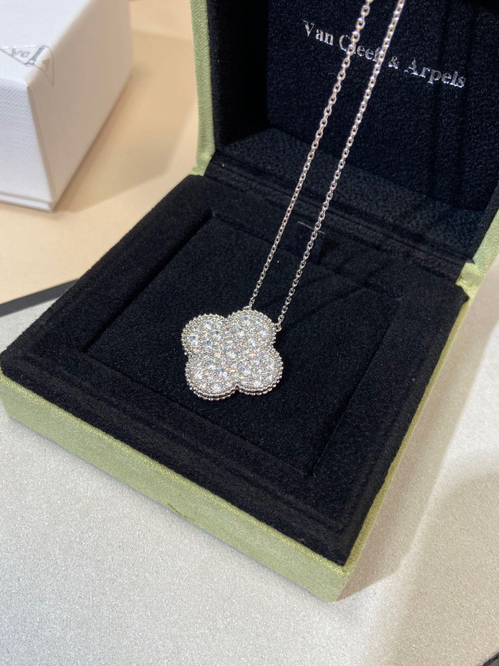 Van Cleef & Arpels Single Flower Necklace Jewelry #nigo96268