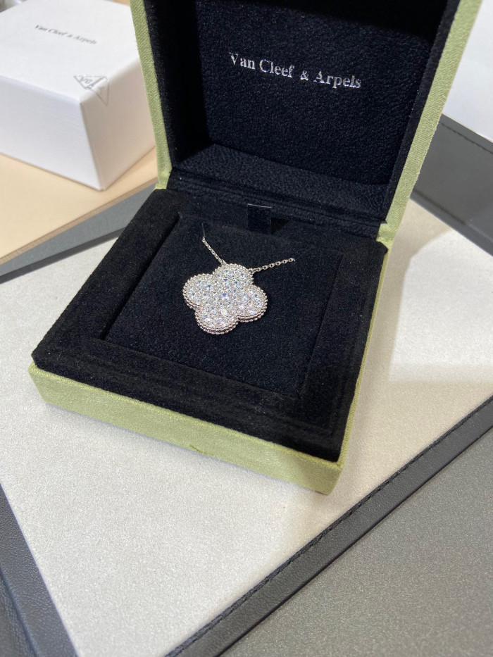 Van Cleef & Arpels Single Flower Necklace Jewelry #nigo96268
