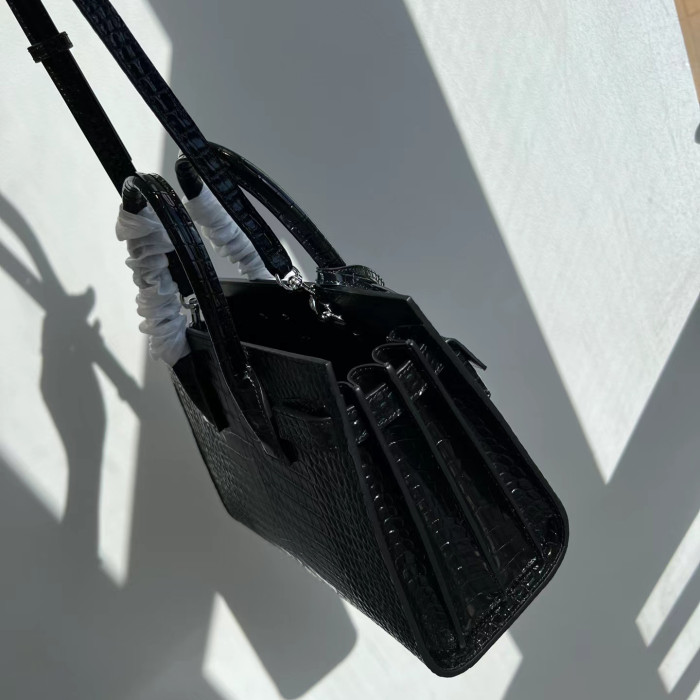 SAINT LAURENT Crocodile cowhide handbag shoulder bag #nigo52329