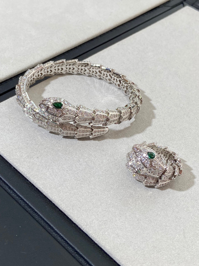 Bvlgari Serpenti Snake Bracelet With Diamonds #nigo96267