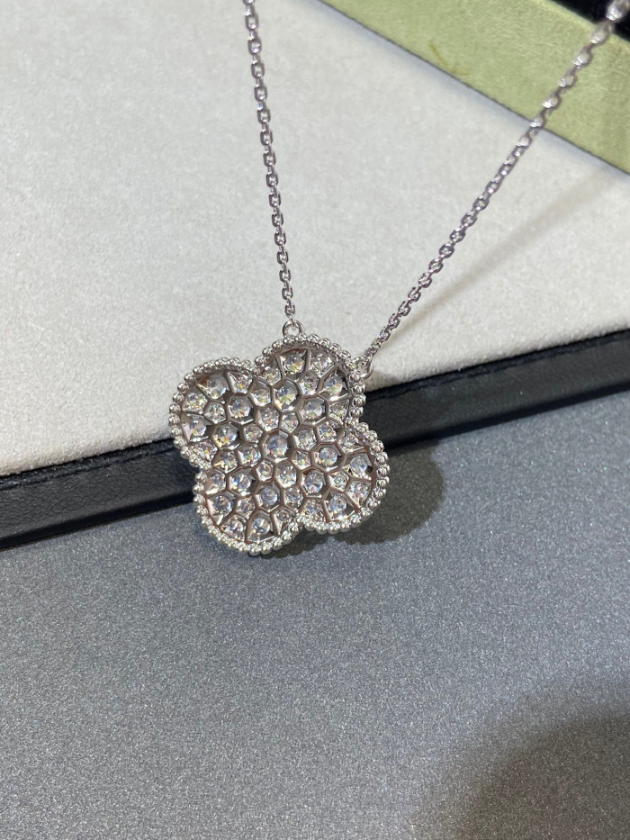 Van Cleef & Arpels Single Flower Necklace Jewelry #nigo96268
