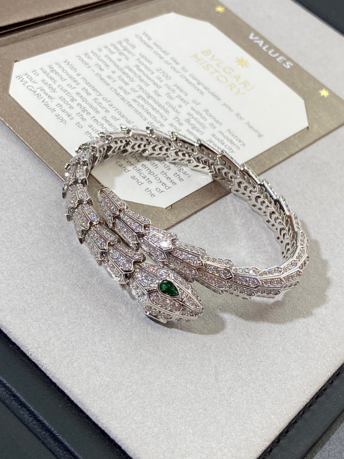 Bvlgari Serpenti Snake Bracelet With Diamonds #nigo96267
