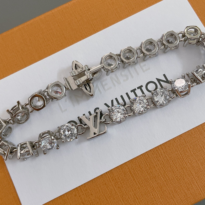 Louis Vuitton Cpystals Bracelet With Diamonds #nigo96265