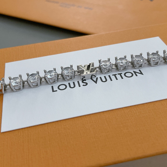 Louis Vuitton Cpystals Bracelet With Diamonds #nigo96265