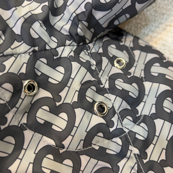 Burberry Grey Zip Print Jacket #nigo5773