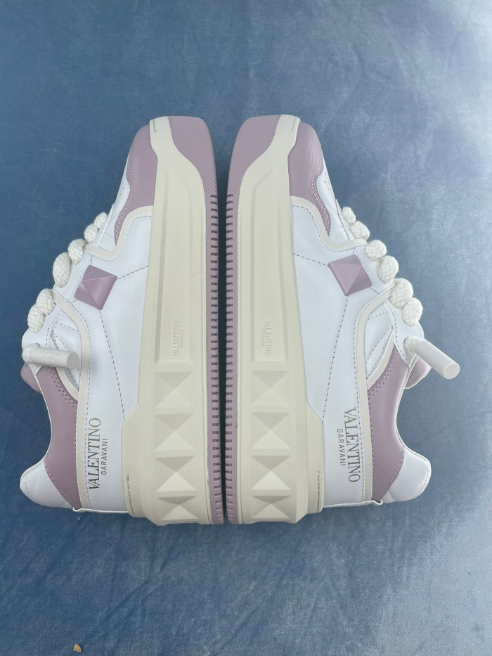 Valentino One Stud Xl Nappa Leather Low Top Sneaker Studded Athleisure Shoes #nigo96282