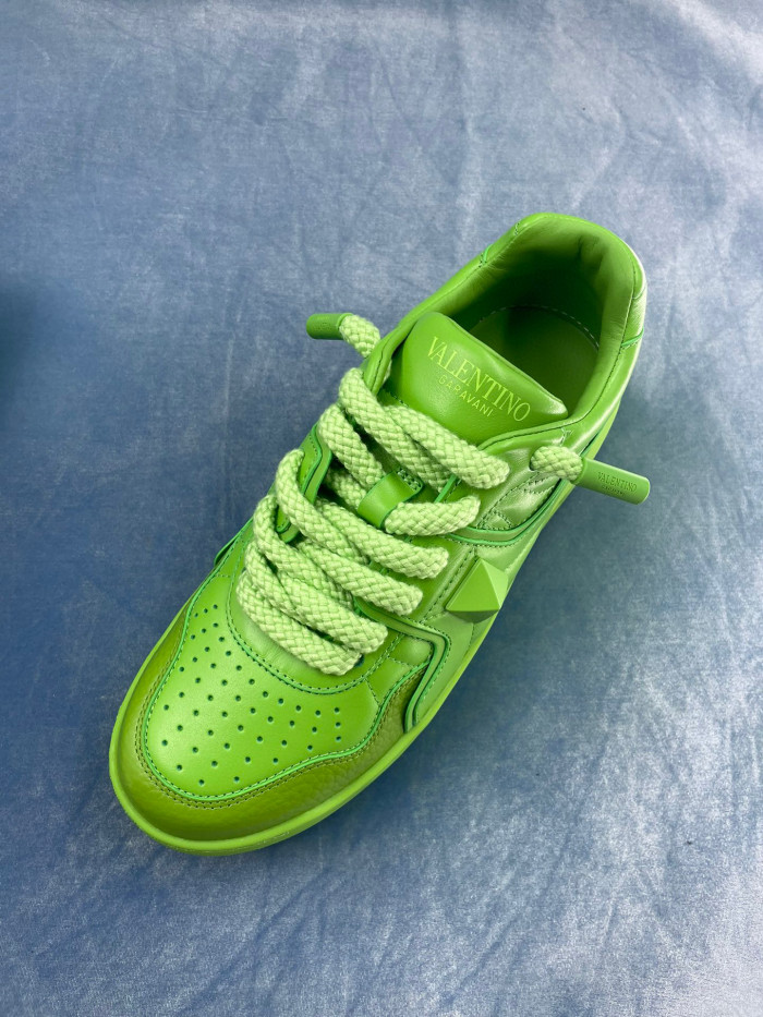 Valentino One Stud Xl Nappa Leather Low Top Sneaker Studded Athleisure Shoes #nigo96282
