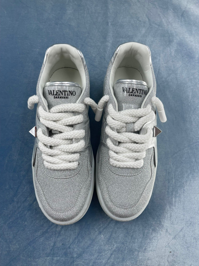 Valentino One Stud Xl Nappa Leather Low Top Sneaker Studded Athleisure Shoes #nigo96282